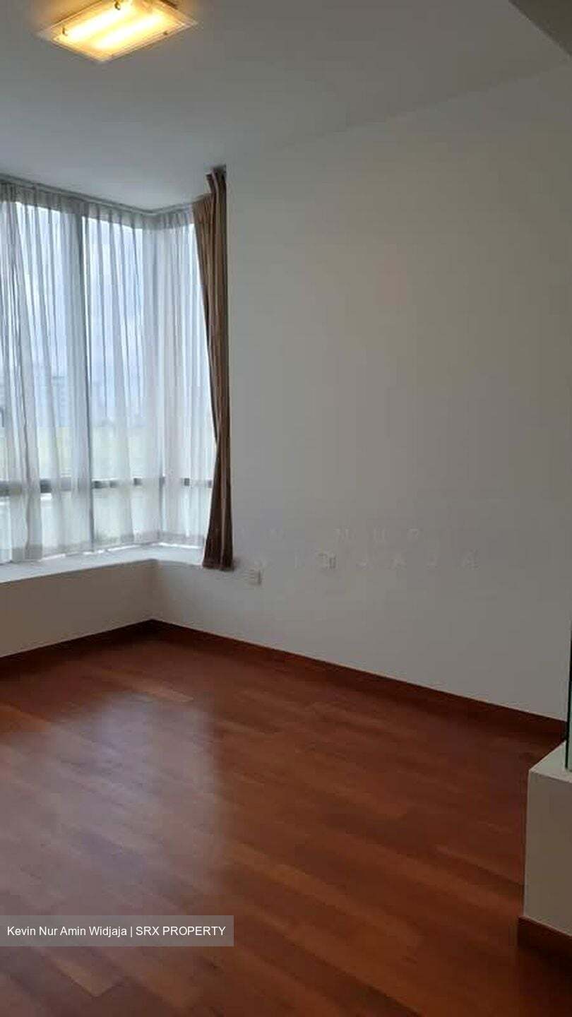 Cyan (D10), Condominium #566317941